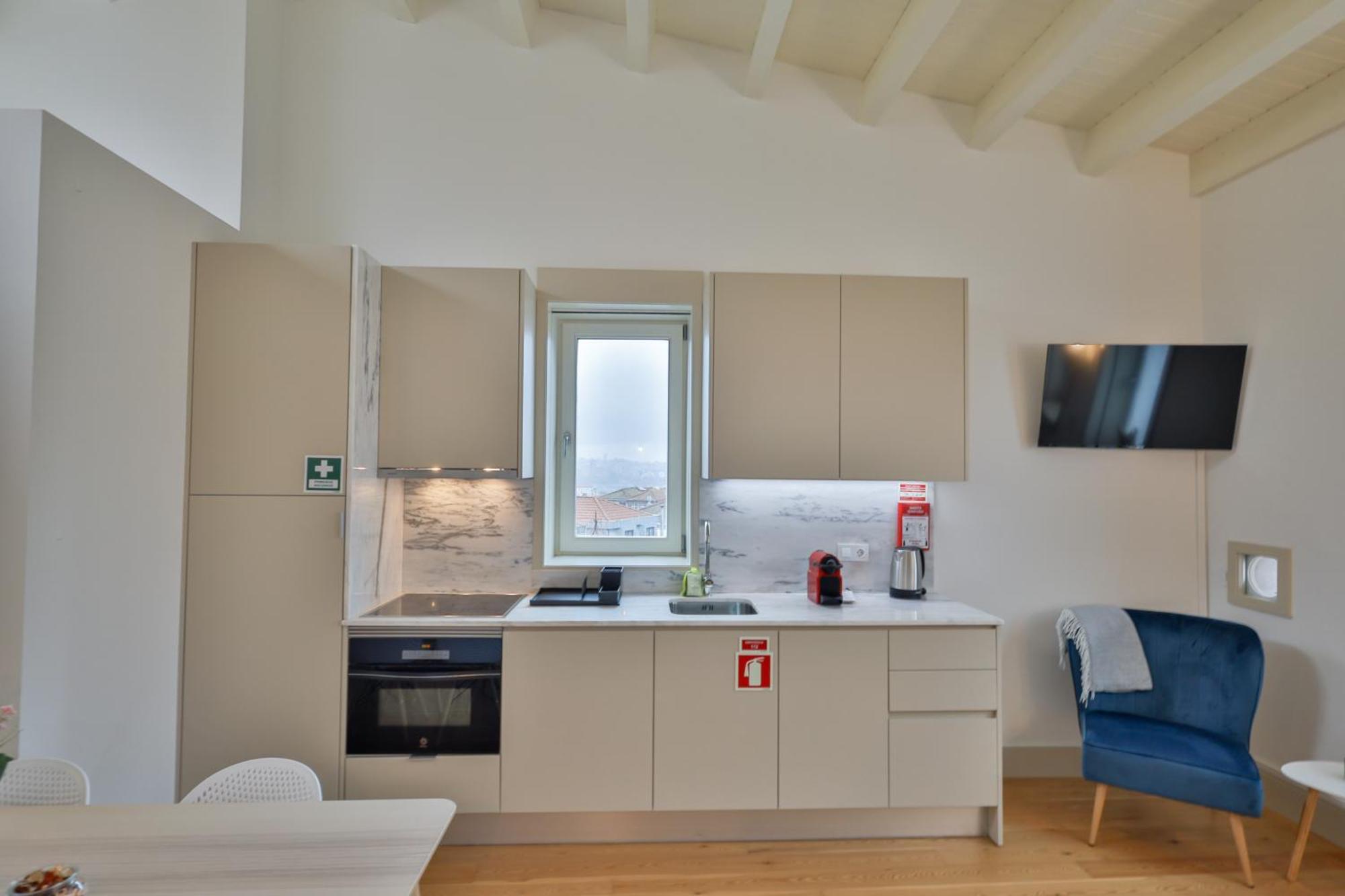Martires Sweet Apts By Portocityhosts Bagian luar foto